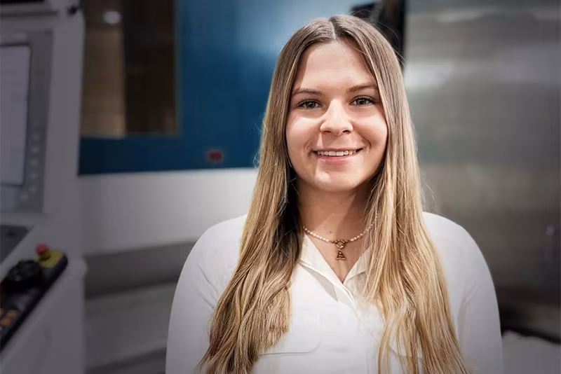 Mitarbeiterin Amy Täckelburg bei WMH Herion GmbH